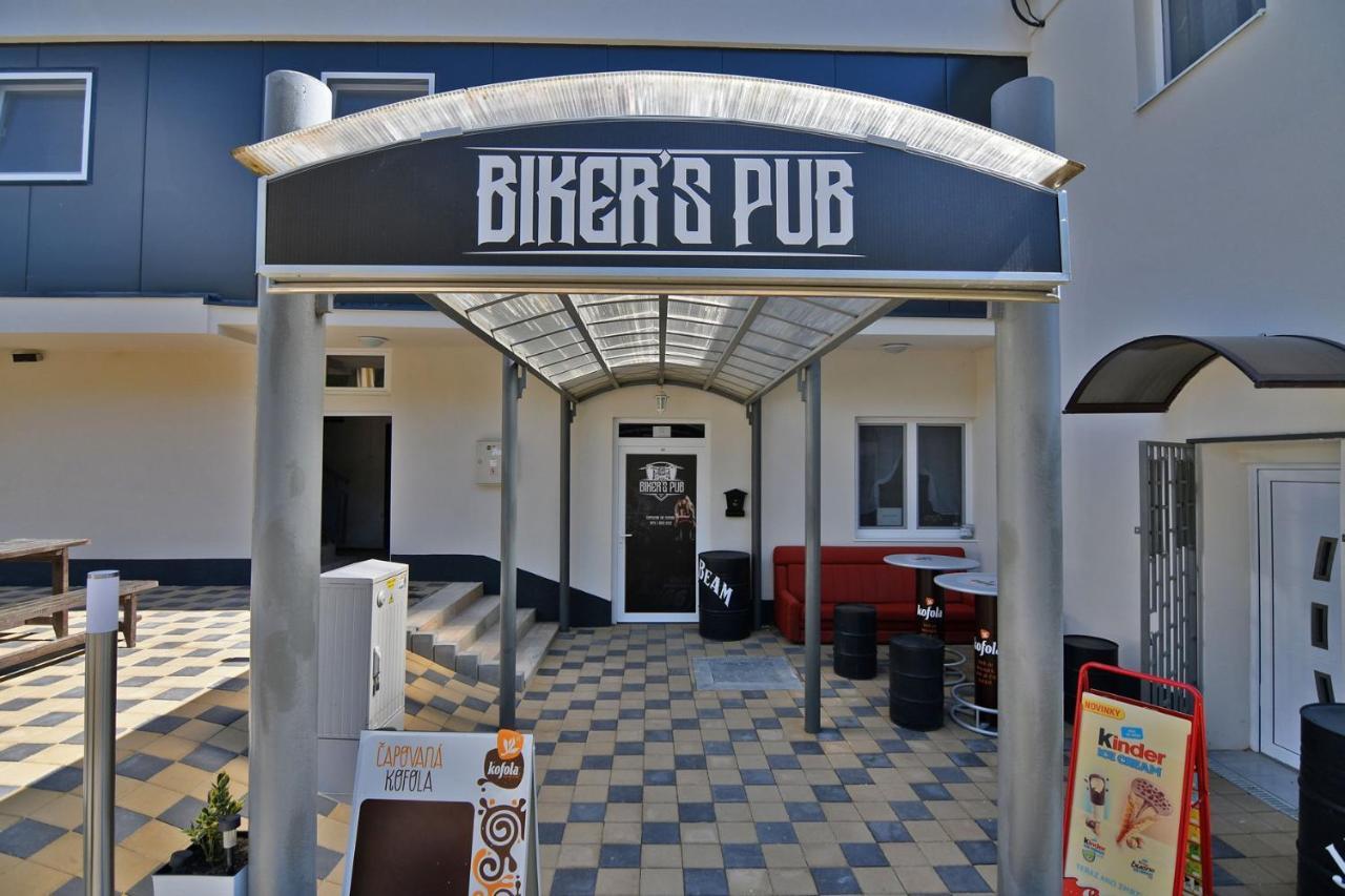 Penzion Biker'S Kaluža Buitenkant foto